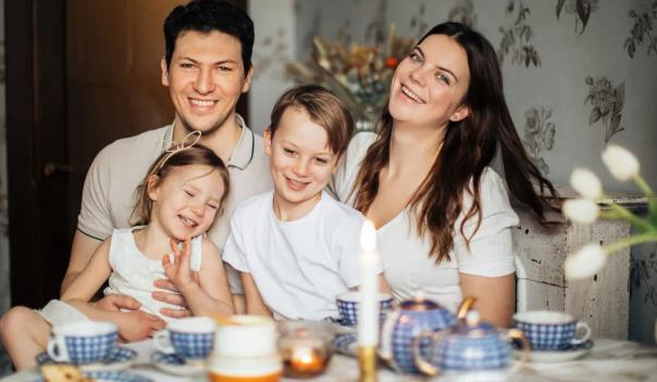family of four, with two kids and two parents